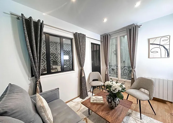Welcoming Apartment Near The Louvre